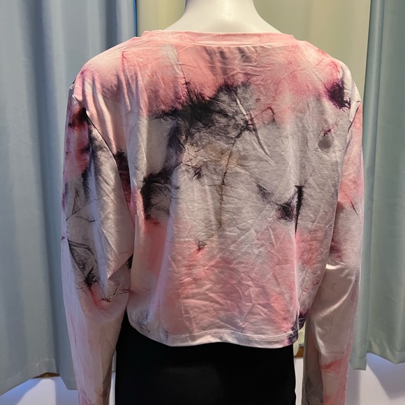 Nice long shirt - Picture 2 of 5